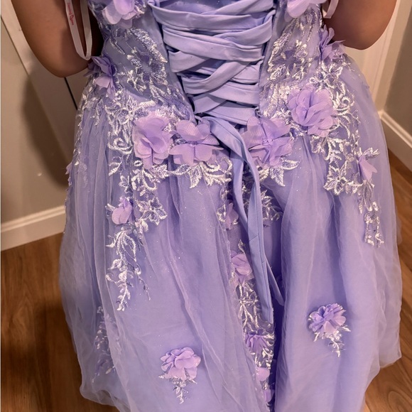 Dancing Queen K804 worn once then dry cleaned. In perfect condition no rips - Picture 7 of 8